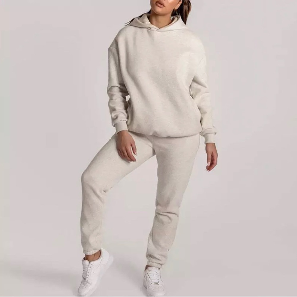 ✨Unisex hoodie n jogger set!✨